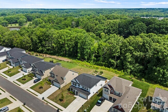 Building Photo - 3014 Oxtail Ct