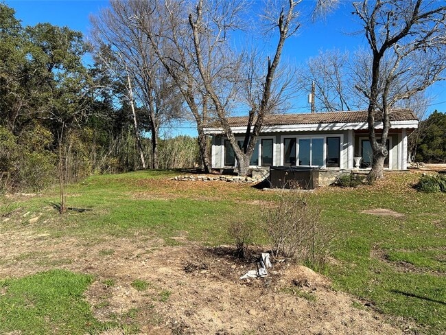 Building Photo - 17313 W Beach Rd