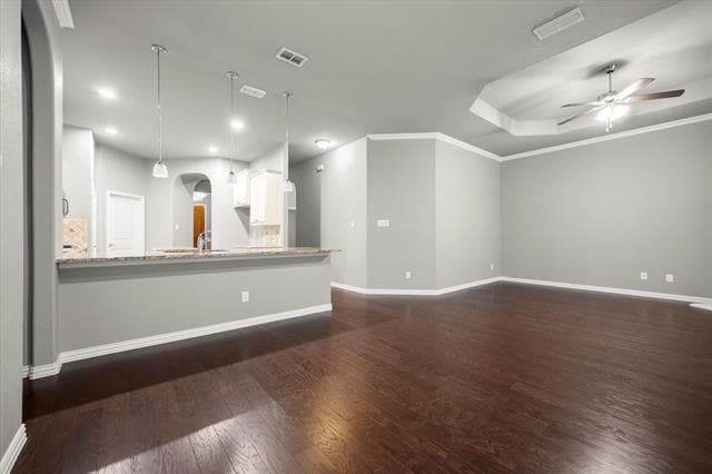 Building Photo - 125 Mineral Point Dr