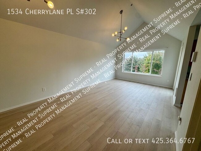 Building Photo - 1534 Cherrylane Pl S