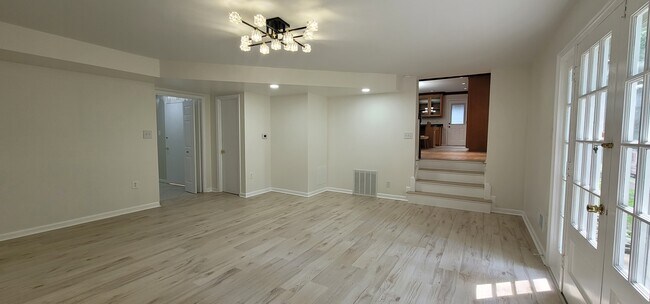 Building Photo - 12812 Bluet Ln