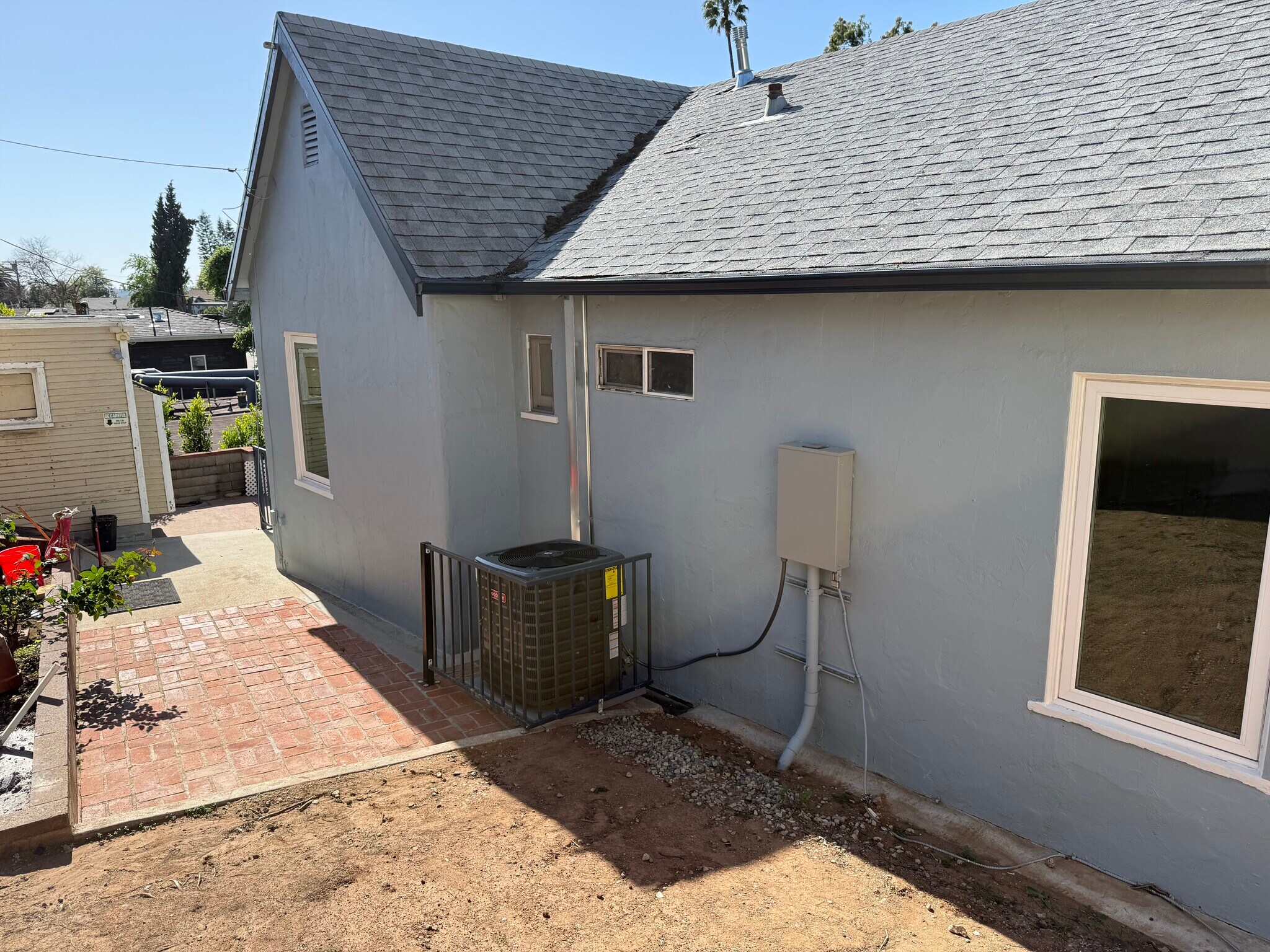 Building Photo - 2734 Lytelle Pl