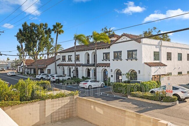 Building Photo - 231 Cabrillo St