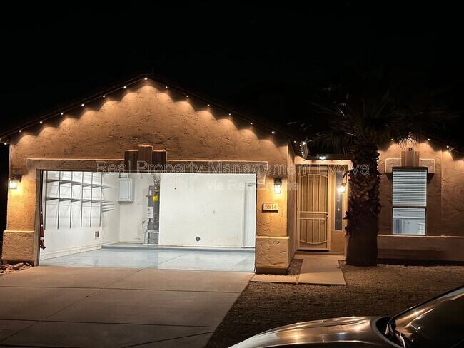 Building Photo - 5814 W Alice Ave