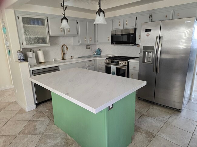 Kitchen - 1446 Portofino Dr