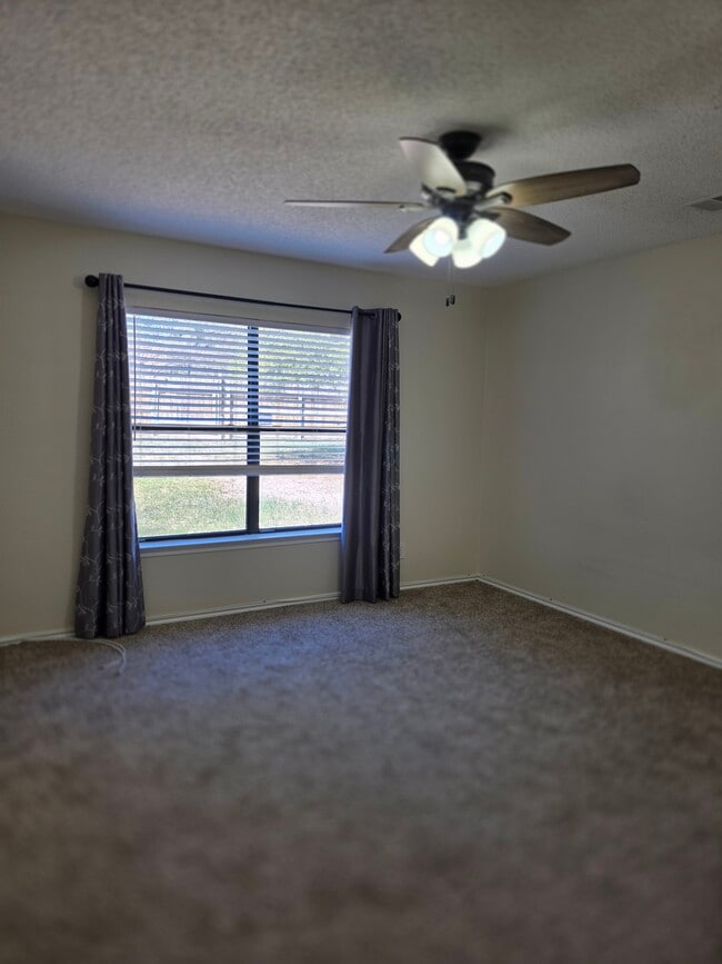 Building Photo - 14227 Wetmore Bend