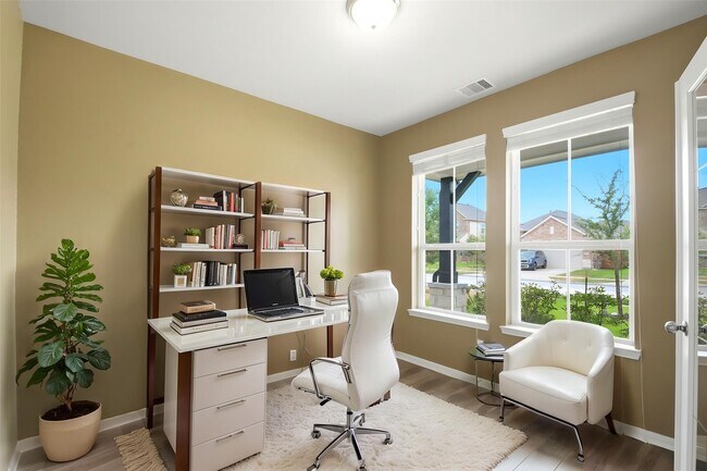 Building Photo - 15127 Monal Trie Dr
