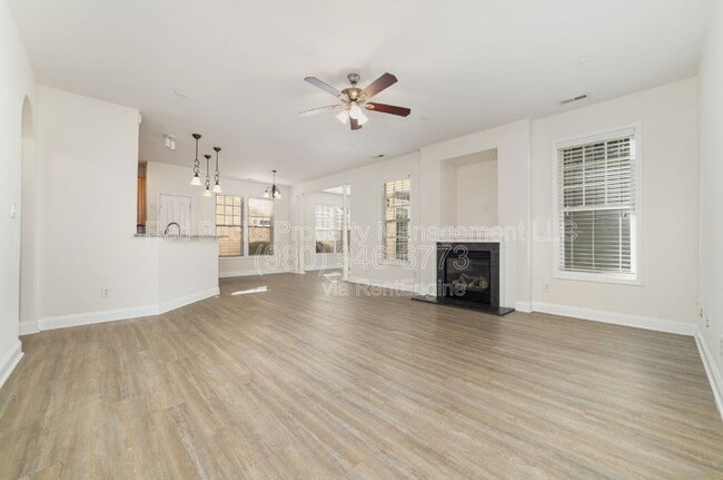 Building Photo - 1622 Wilburn Park Ln NW