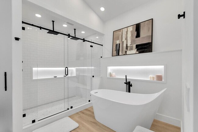 Building Photo - 6391 NW 23rd Ln