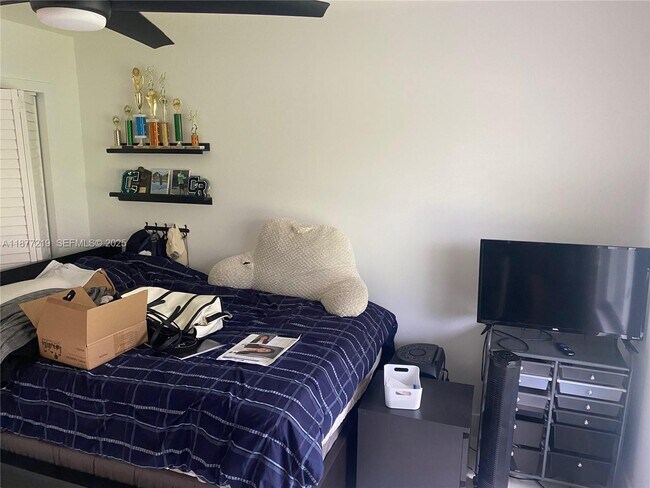 Building Photo - 9203 SW 136th Terrace