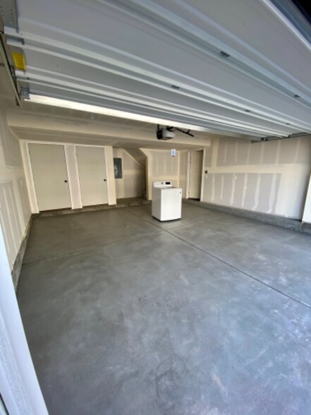 Building Photo - 4211 W Willard Park Ct