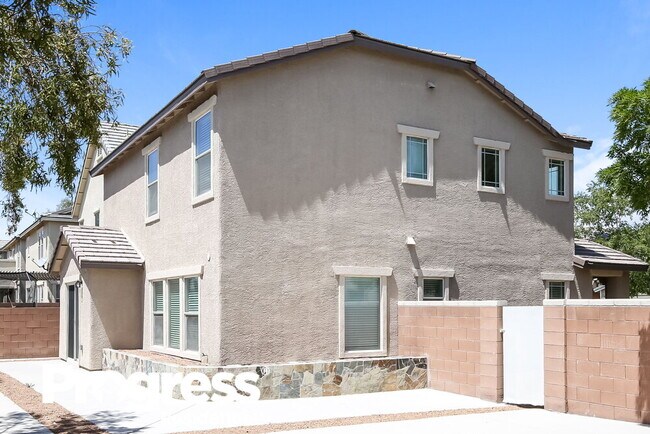 Building Photo - 413 Big Cliff Ave