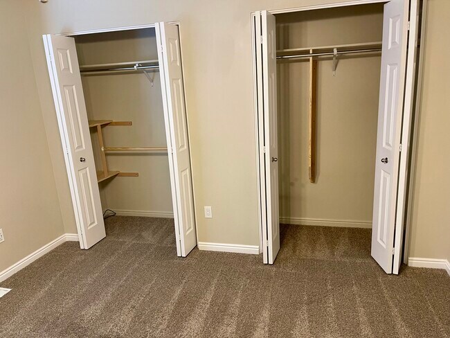 Master Closets - 2876 W 3965 S