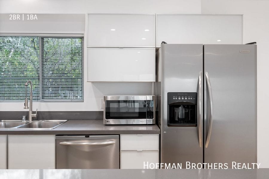 Building Photo - 1148 N Clark St