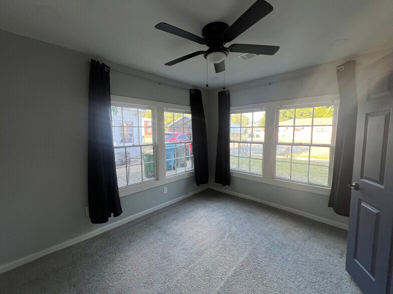 Building Photo - 1106 S Ringo St