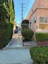 Building Photo - 3664 W 54th St