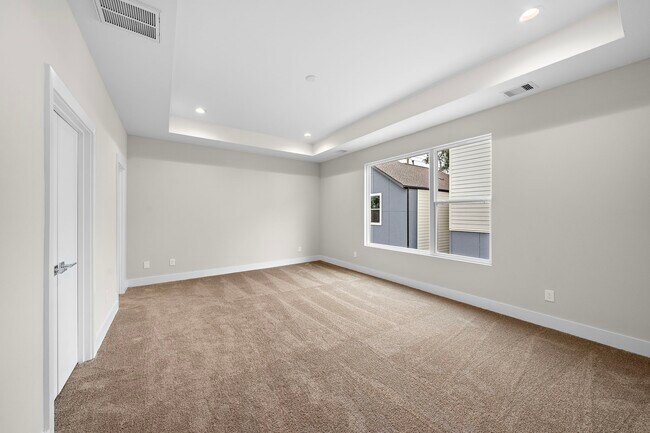 Building Photo - 28G Bucan St