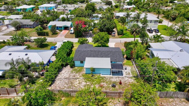 Building Photo - 3837 NE Melba Dr