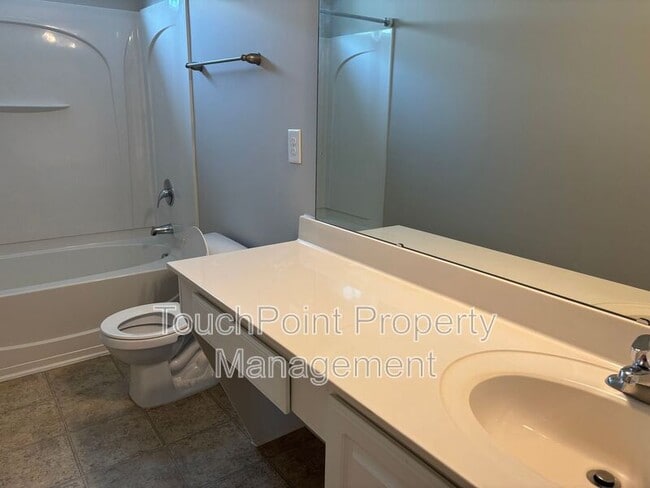 Building Photo - 3833 Fircrest Dr
