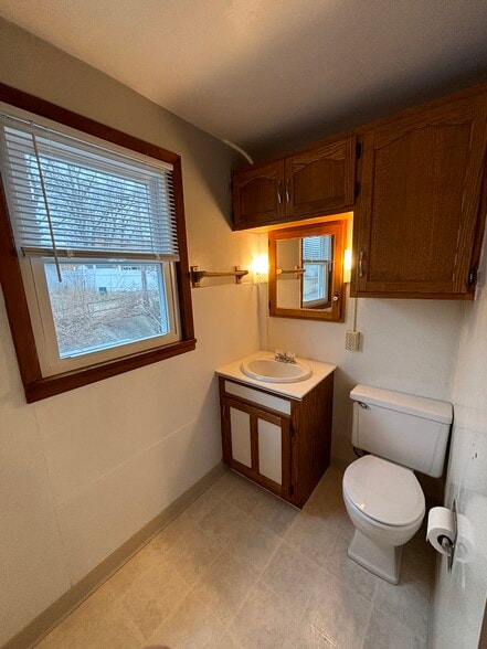 Upper Bathroom - 817 5th St S