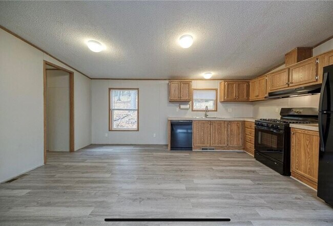 Building Photo - 3454 Evergreen Rd