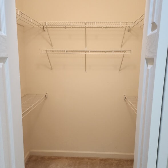 Building Photo - 6648 Liberty Pl