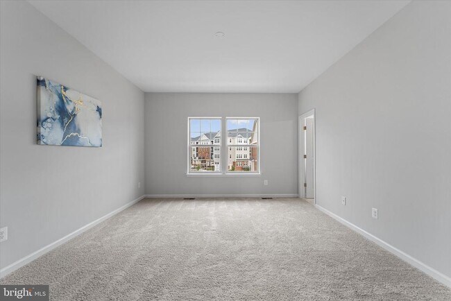 Building Photo - 705 Sawback Sq NE