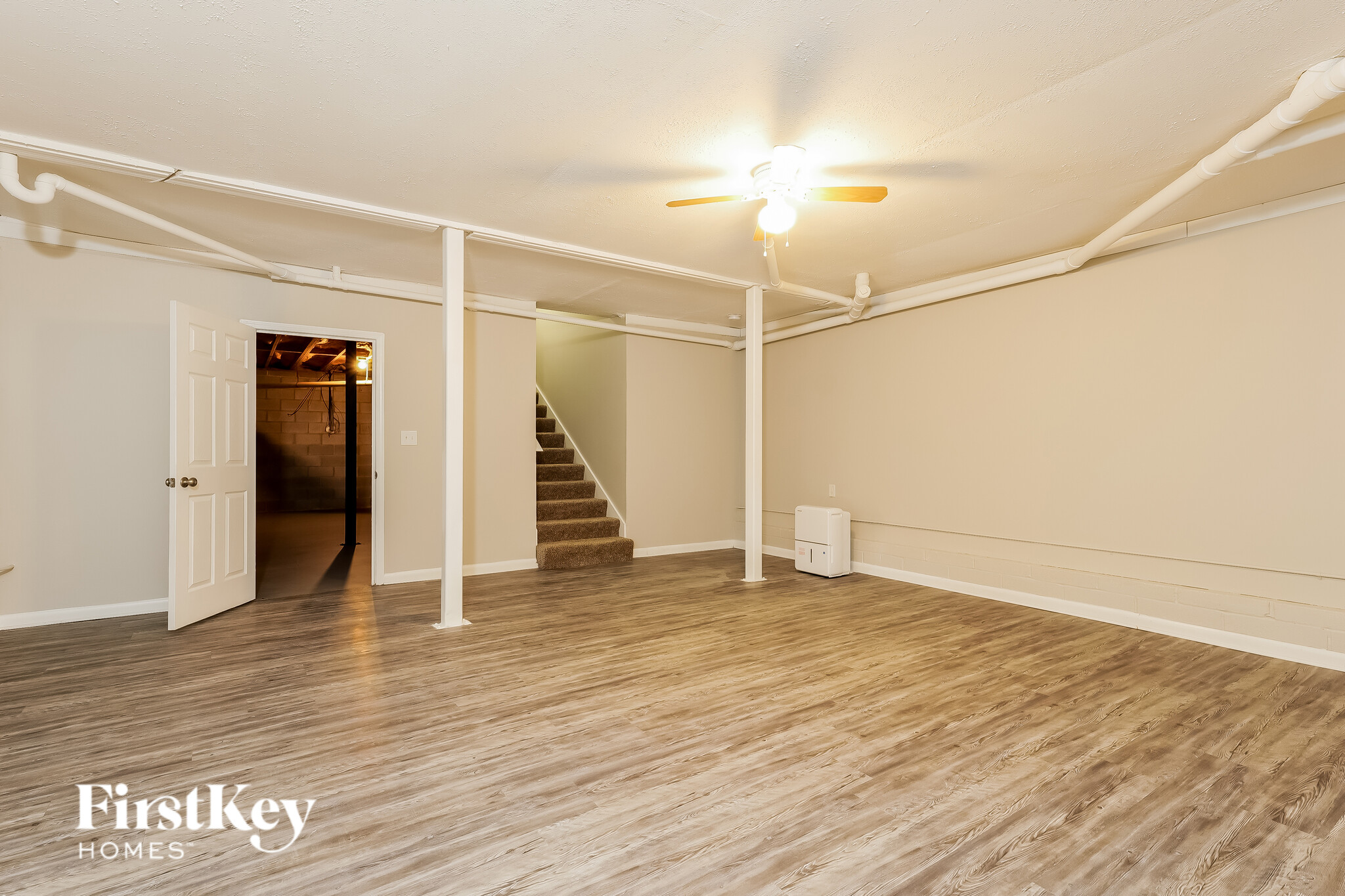 Building Photo - 3975 Leinbach Dr