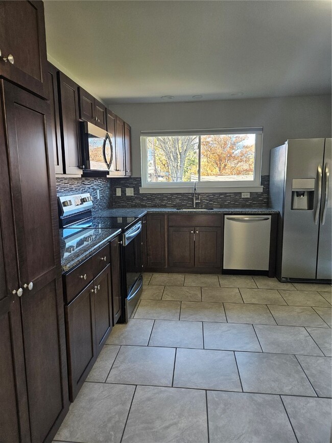 Building Photo - 4563 Tauneybrook Dr