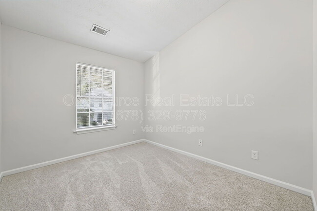 Building Photo - 2733 Vining Ridge Terrace