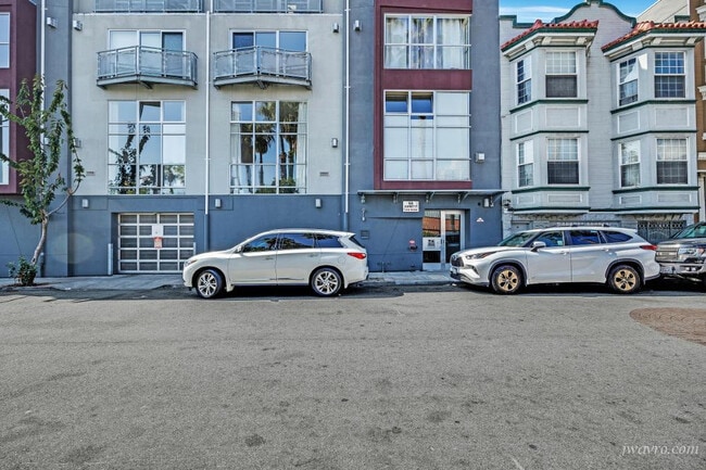 Building Photo - 68 Harriet St