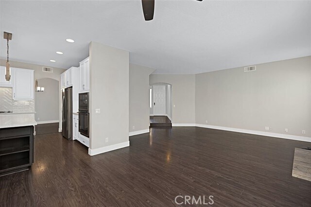 Building Photo - 28 Lawnridge