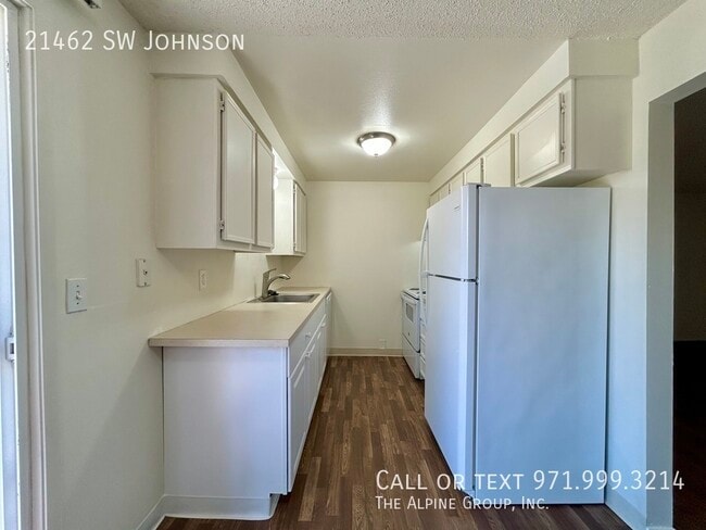 Building Photo - 21462 SW Johnson-