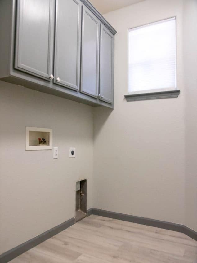 Building Photo - 633 Chandon Dr