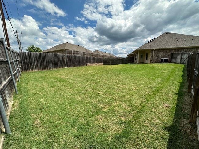 Building Photo - 4002 Mobley Cir