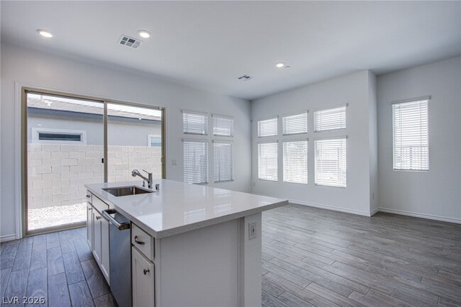 Building Photo - 928 Allister Flds Ln