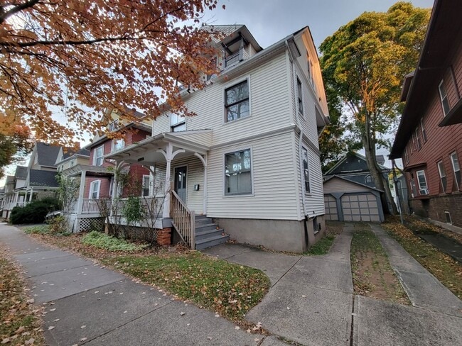 Building Photo - 442 Meigs-VR