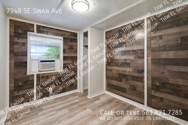 Building Photo - 7948 SE Swan Ave