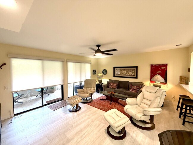 Building Photo - Riviera Gardens SEASONAL FURNISHED! FANTASTIC!