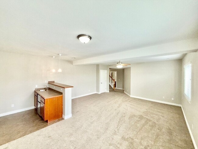 Building Photo - WELCOME HOME!