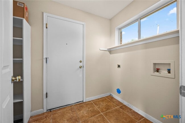 Building Photo - 2110 Garrison Dr