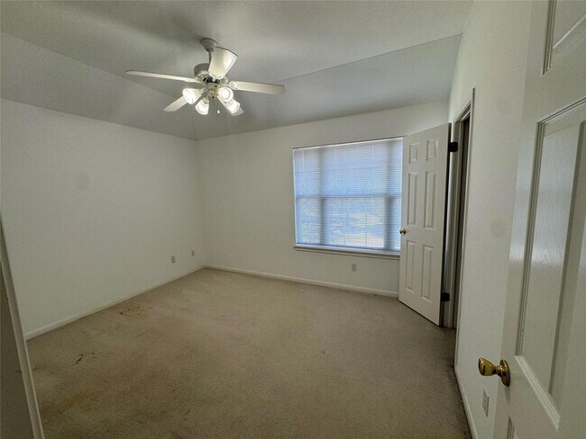 Building Photo - 2313 Boulder Run