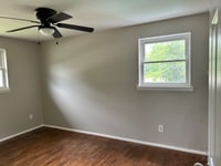 Building Photo - 1398 E Juliah Ave