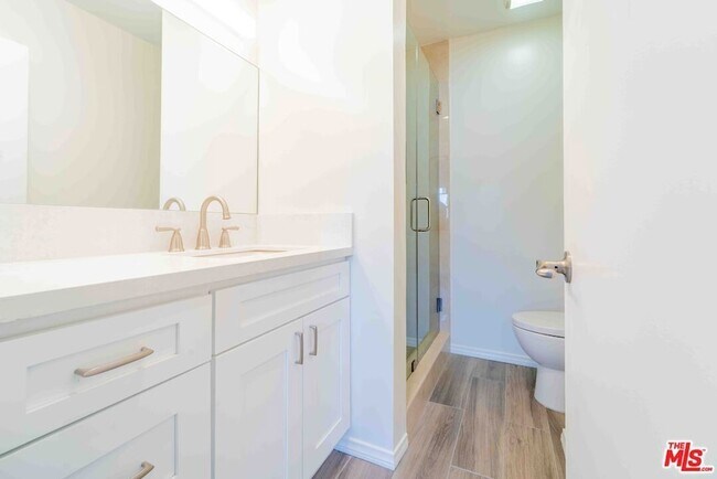 Building Photo - 11871 Idaho Ave