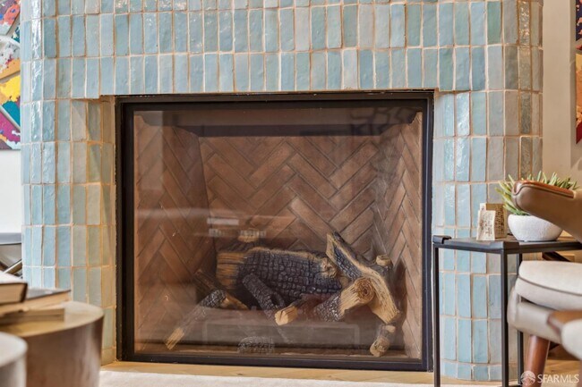 Building Photo - 7 Seymour St