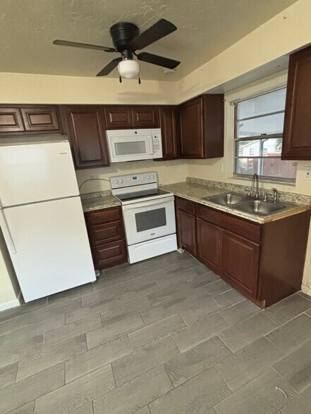 Building Photo - 23 Roosevelt Blvd