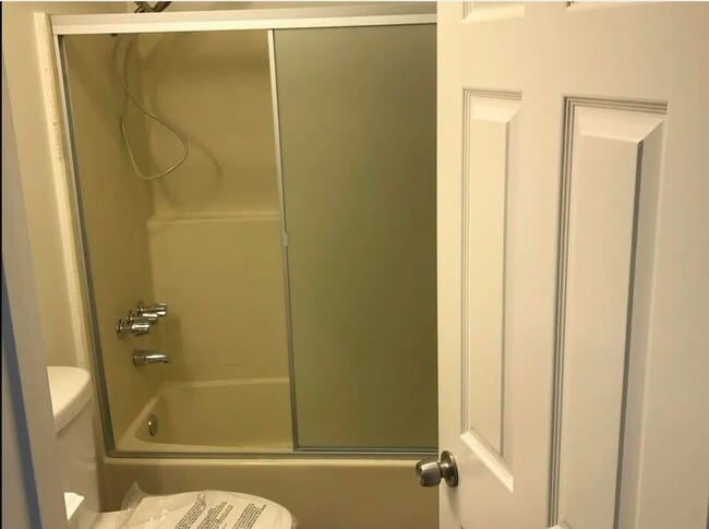 Building Photo - 1122 N Columbus Ave