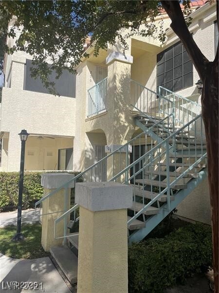 Building Photo - 4877 S Torrey Pines Dr