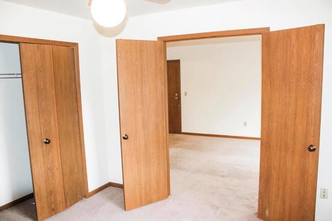 Building Photo - 2136 Stirrup Ln