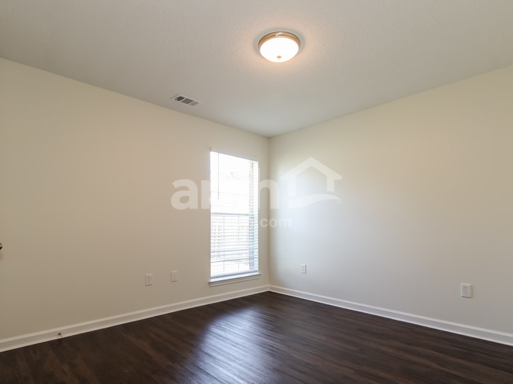 Building Photo - 2458 Baird Dr